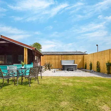 3 Bed In York Oc-87290 * Tollerton (Yorkshire)