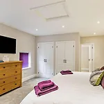 3 Bed In York Oc-87290 펜션 *